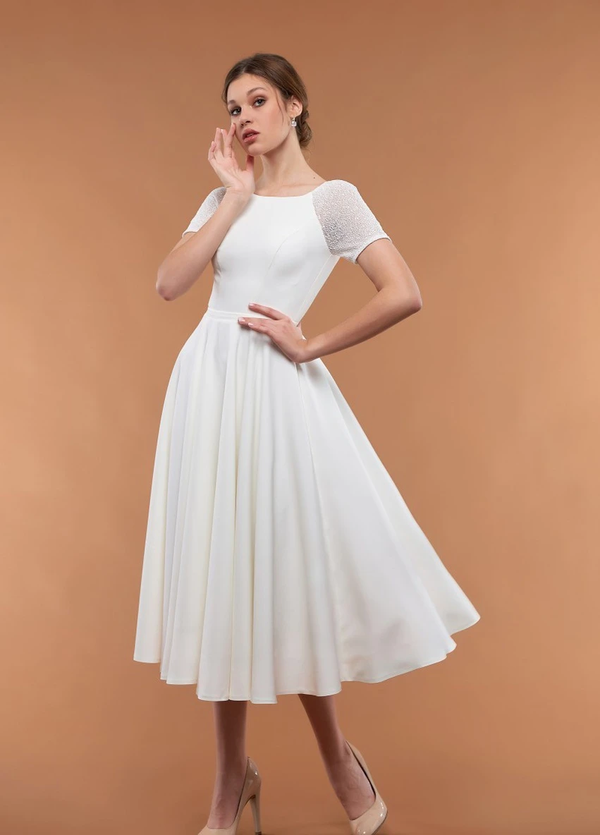 Молочное вечернее платье с юбкой-солнце FashionYouWant однотонное