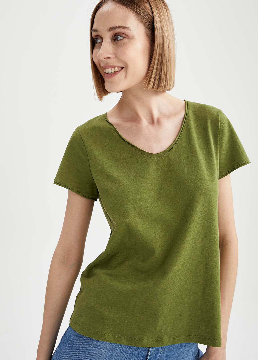 Зеленая летняя футболка DeFacto