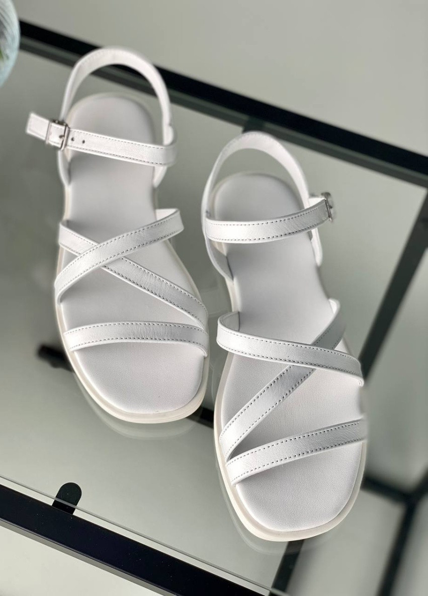 Белые босоножки shoesband Brand без застежки