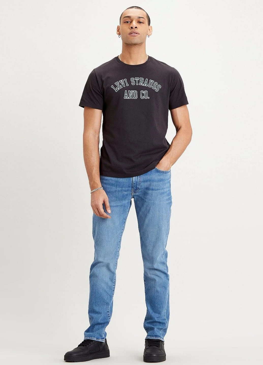 Чорна футболка Levi's