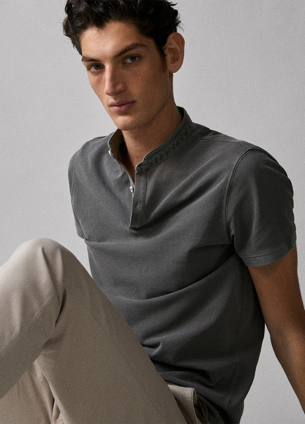 Серо-зеленая футболка-поло для мужчин Massimo Dutti меланжевая