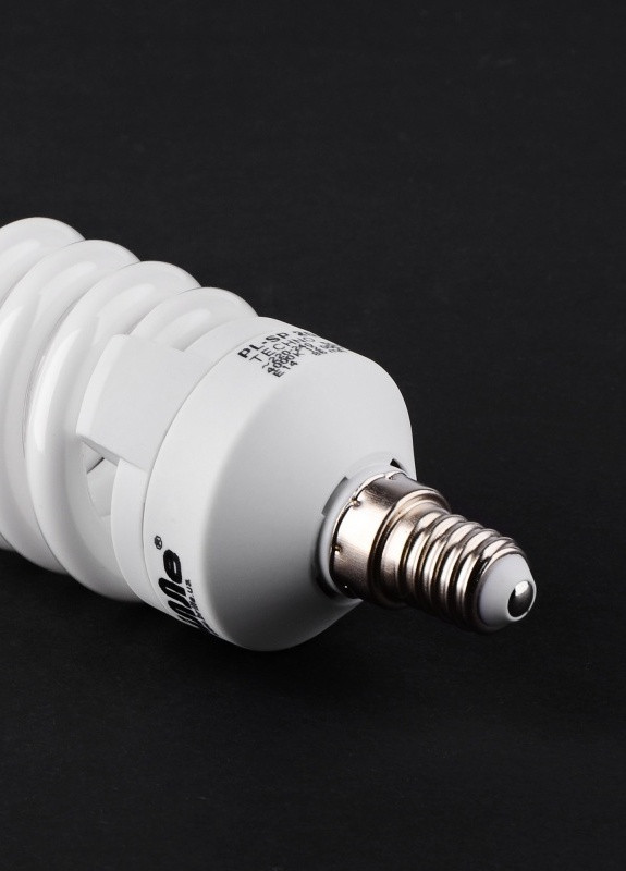 Лампа энергосберегающая E14 PL-SP 20W/827 techno Brille (253965342)