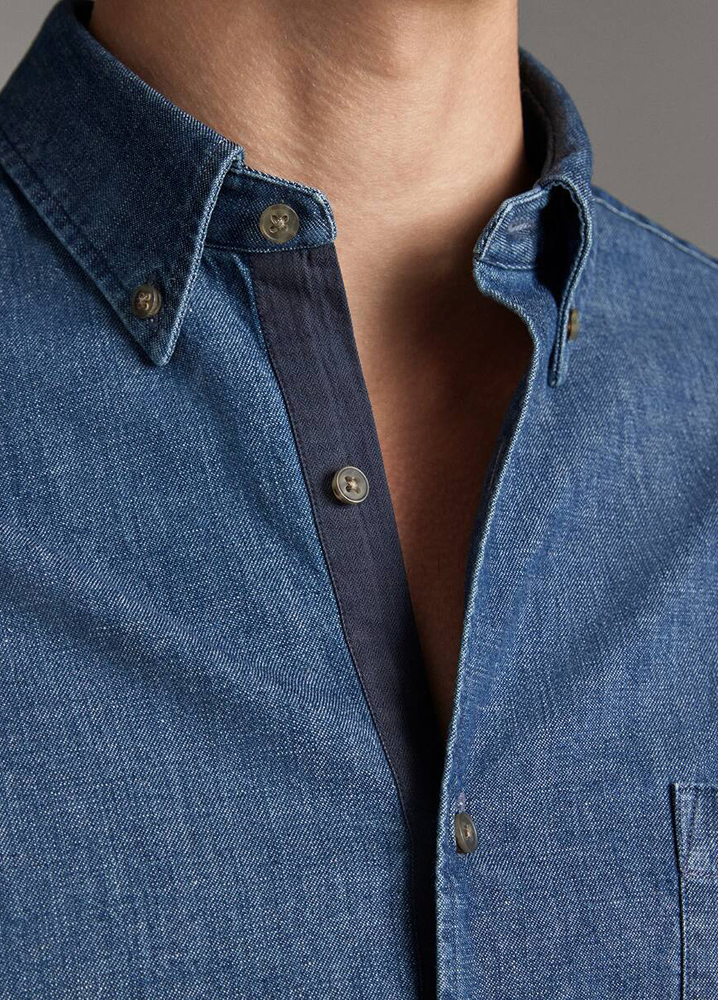 Синяя джинсовая рубашка однотонная Massimo Dutti