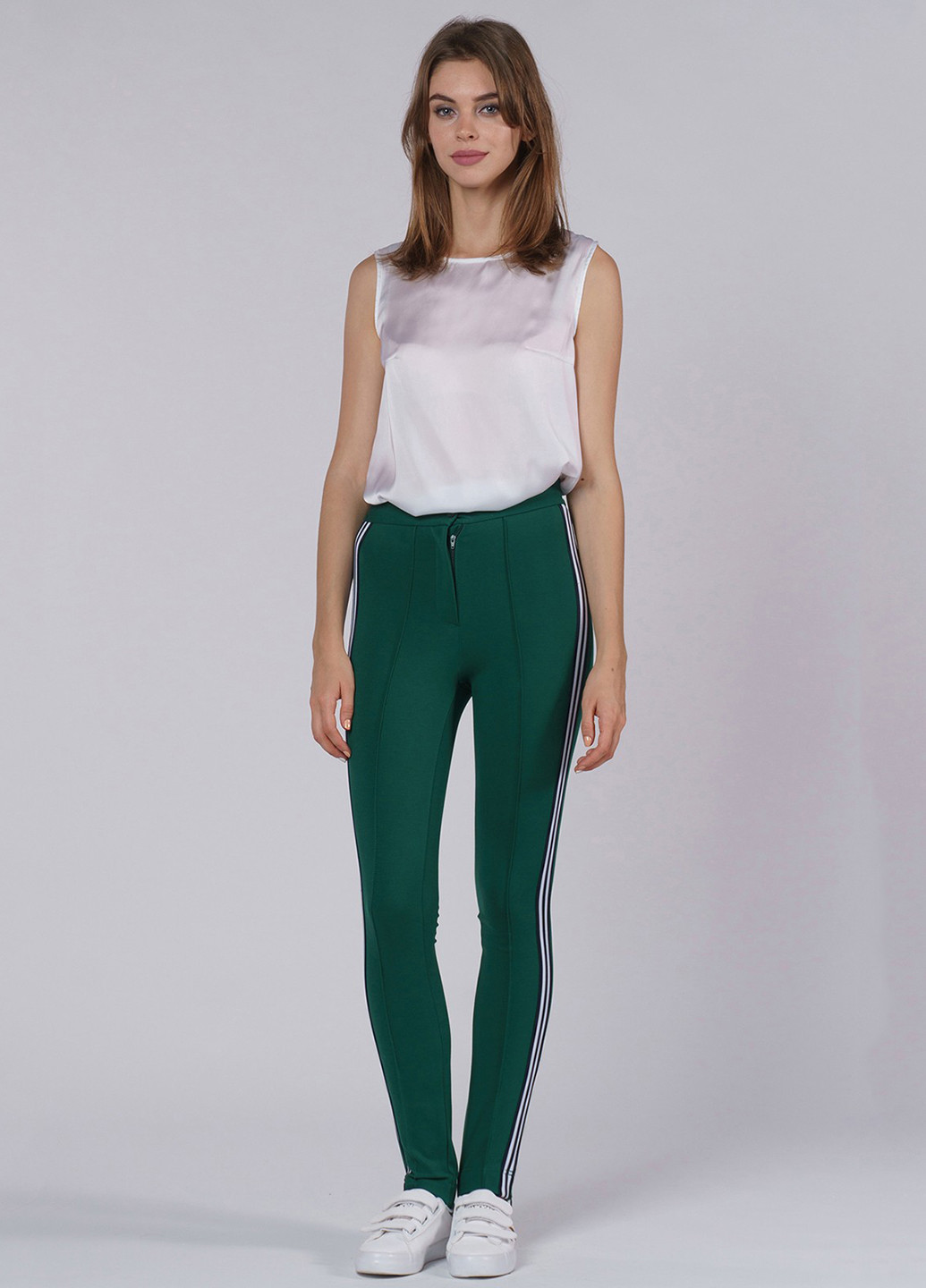 Зеленые демисезонные брюки OKS by Oksana Demchenko
