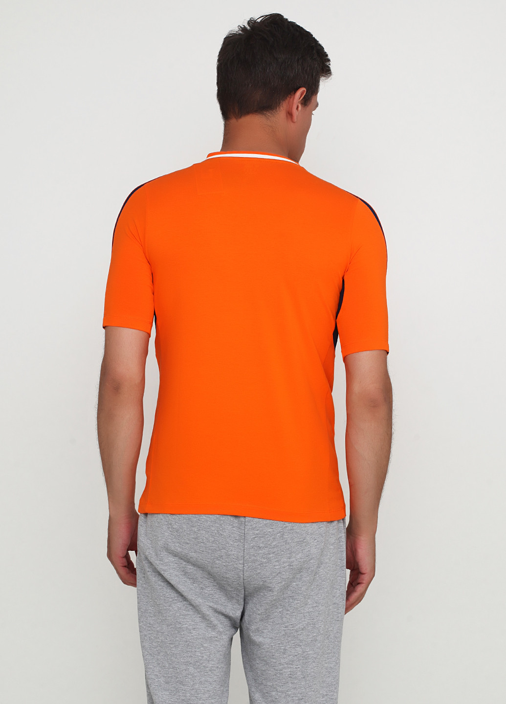 Оранжевая футболка Jako