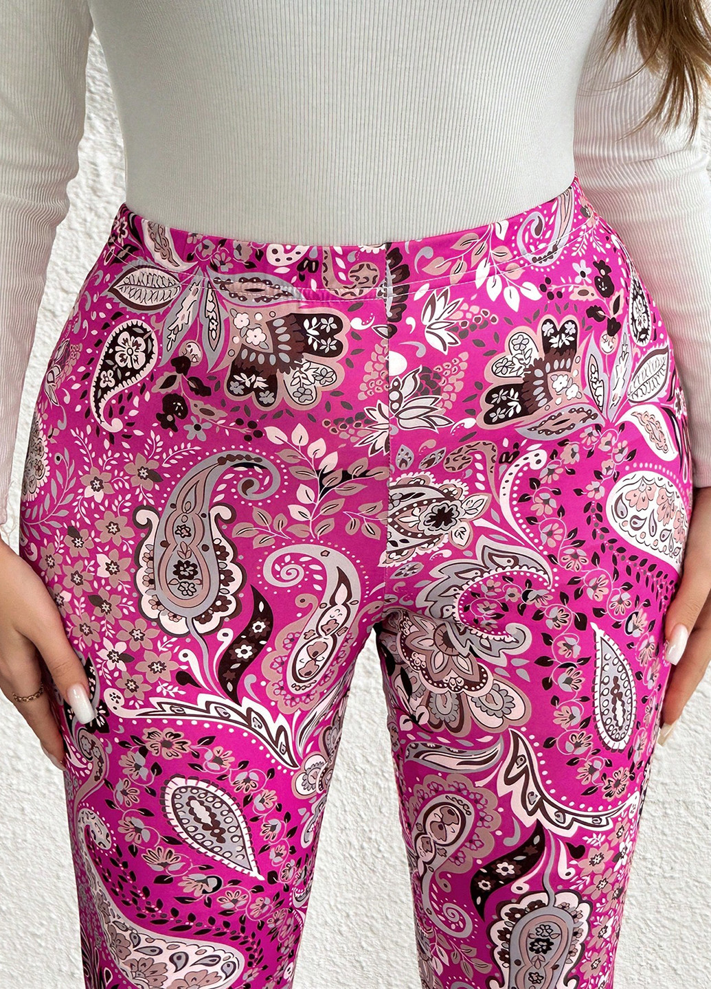 Розовые демисезонные леггинсы SHEIN