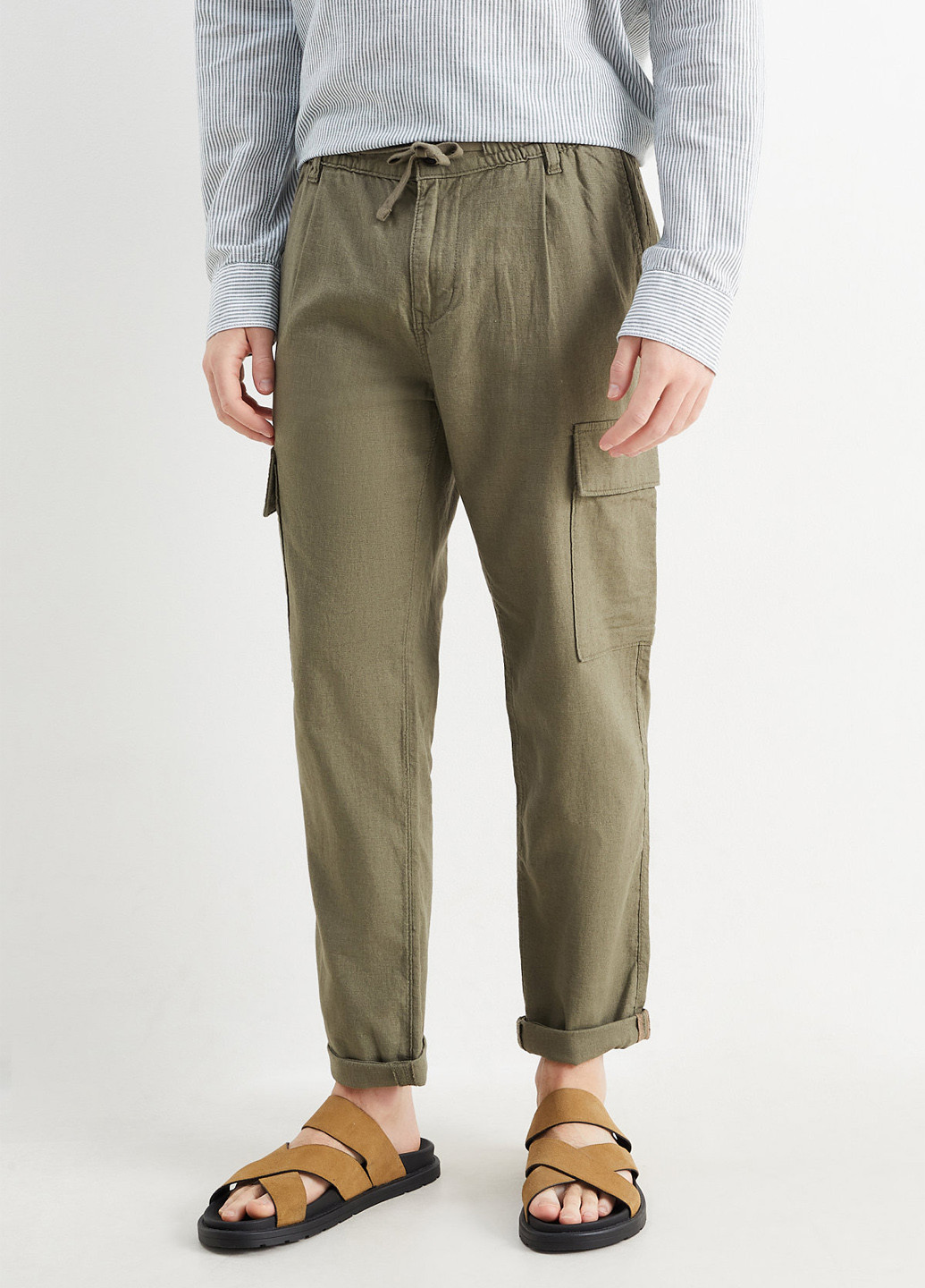 Серо-зеленые кэжуал демисезонные зауженные брюки C&A