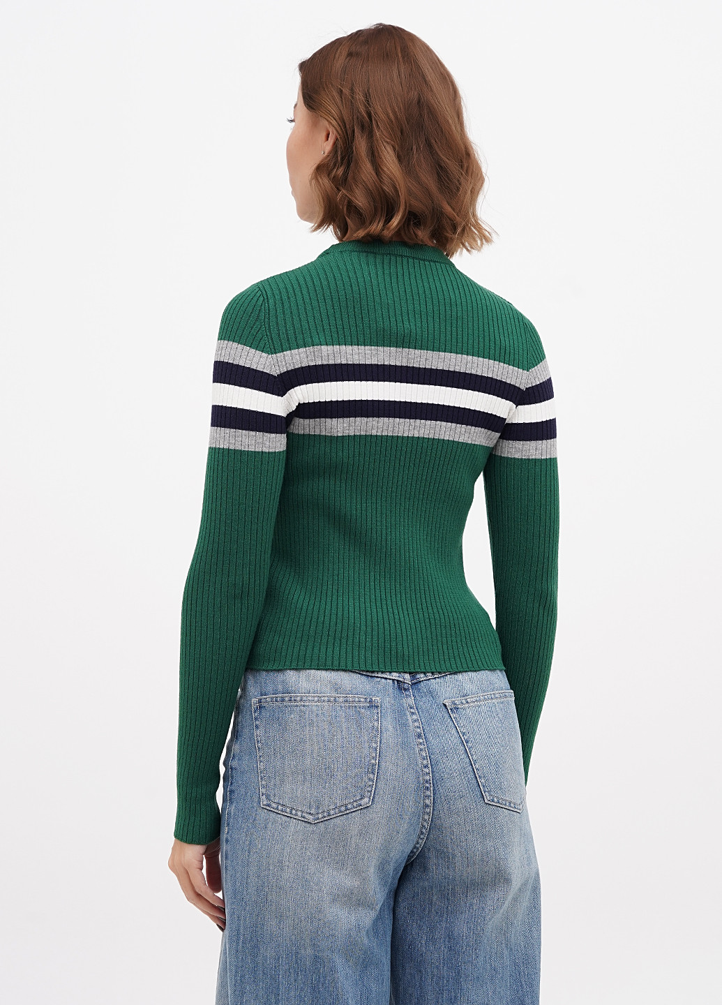 Зелений демісезонний светр Sassofono