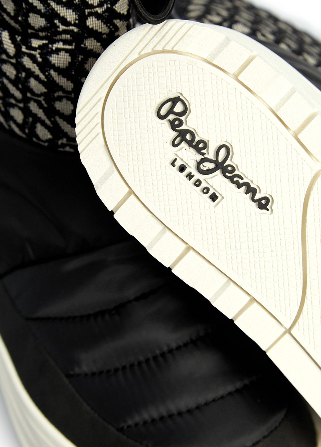 Черные дутики Pepe Jeans