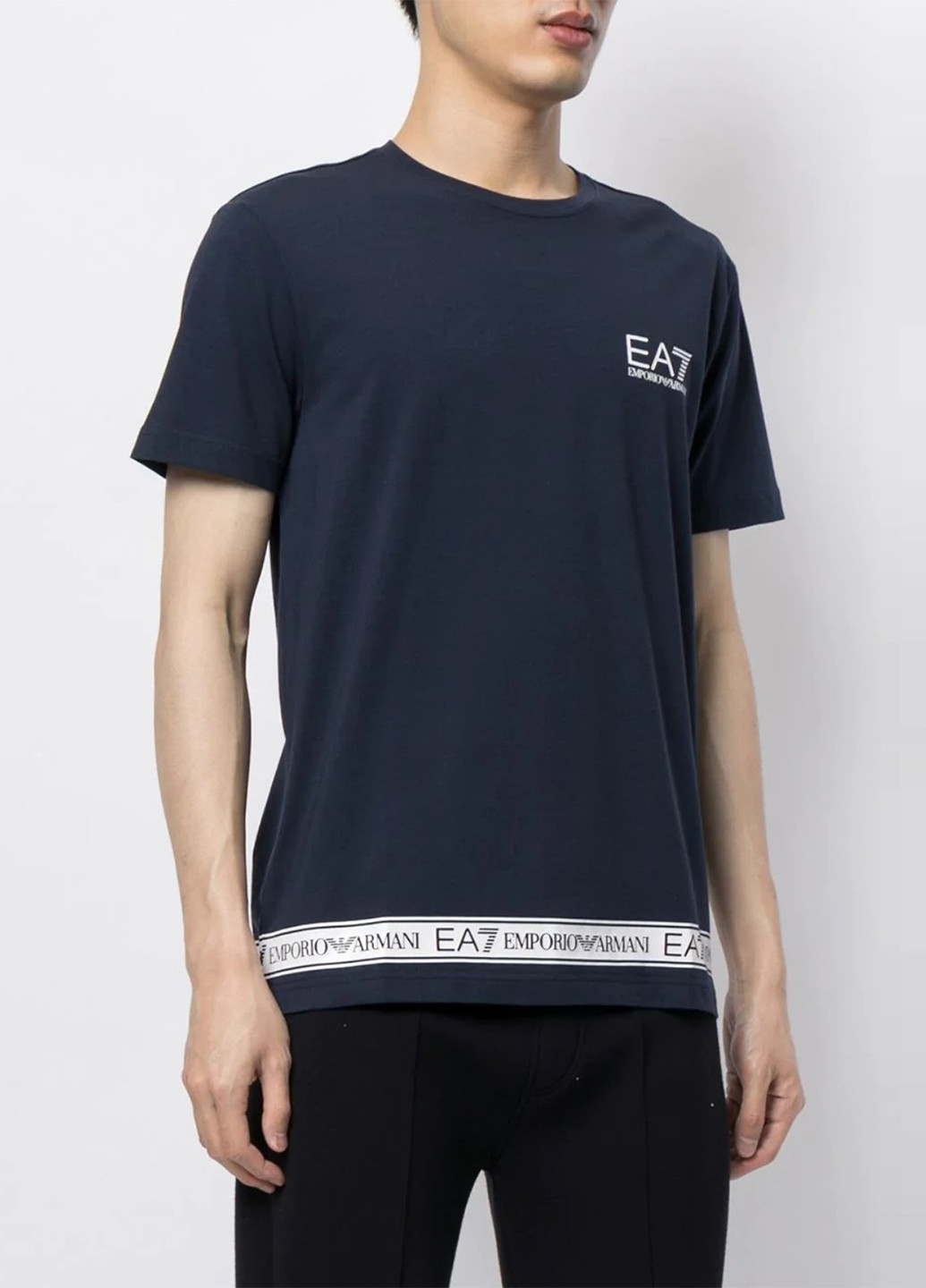 Темно-синяя футболка EA7