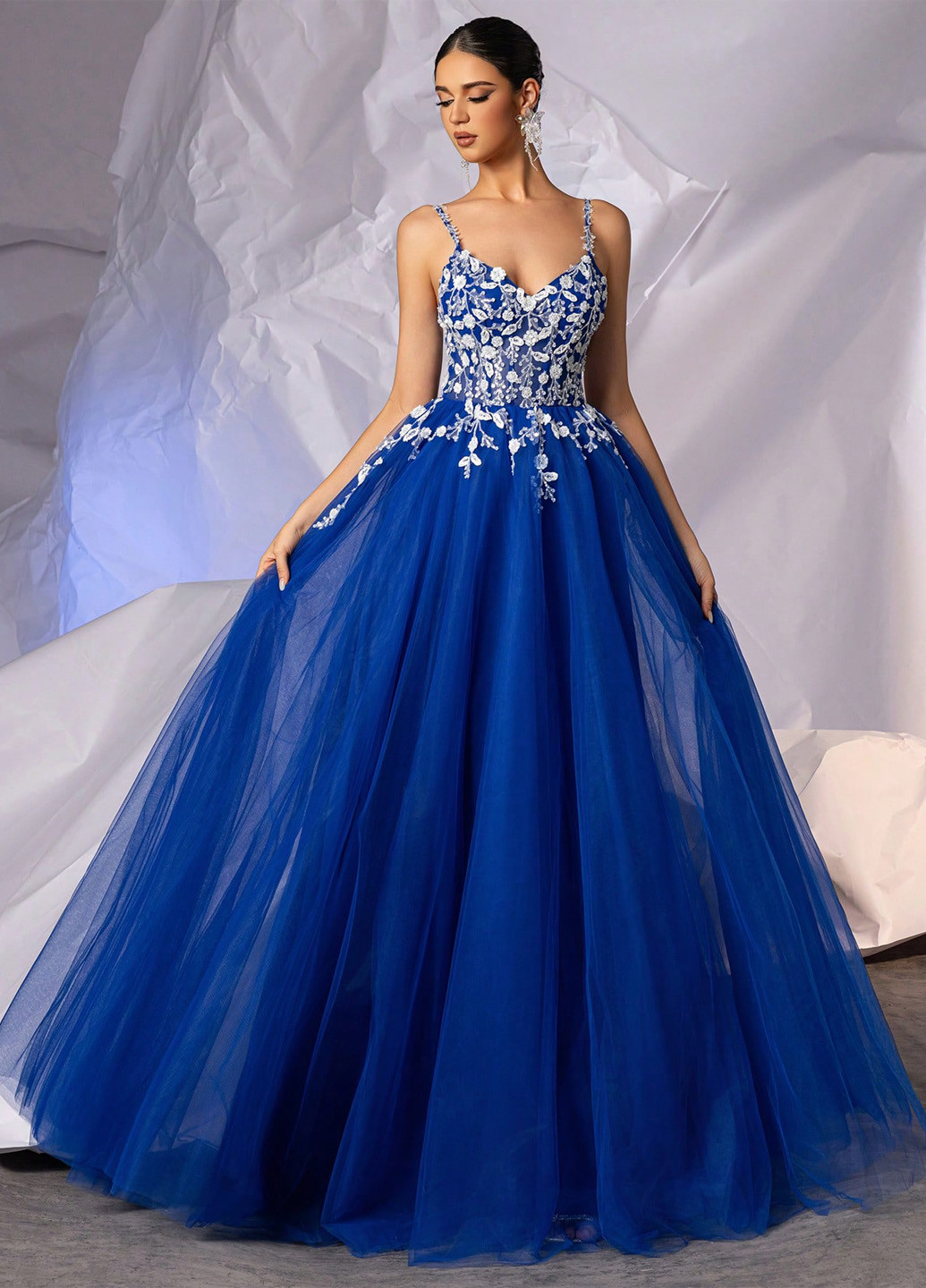 Синее вечернее платье с корсетом SHEIN с цветочным принтом