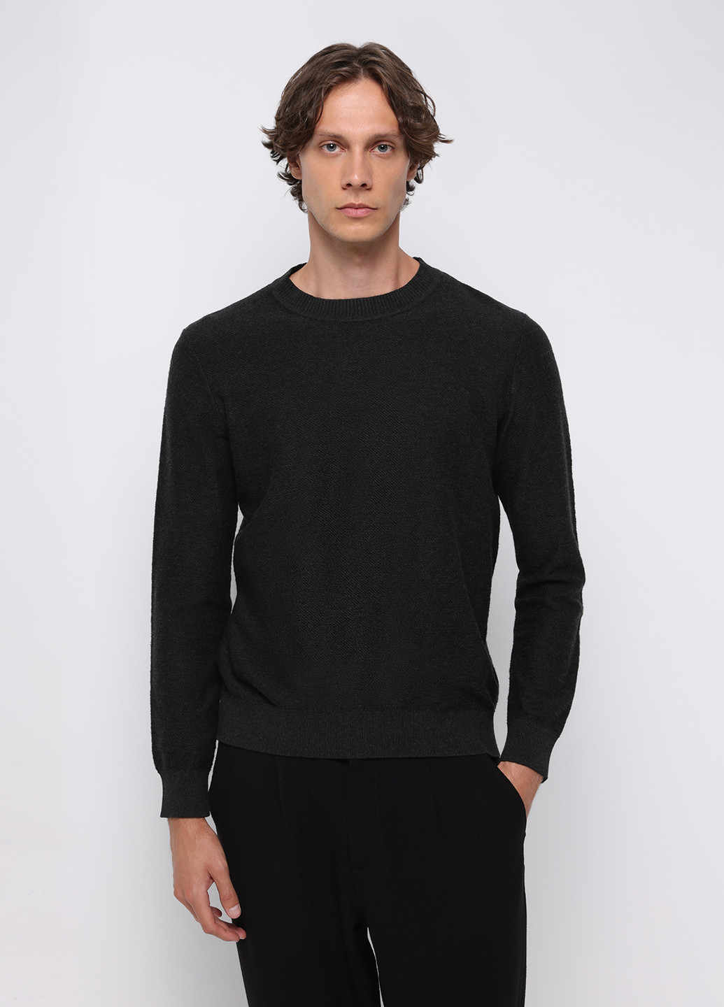 Черный зимний джемпер джемпер Colin's