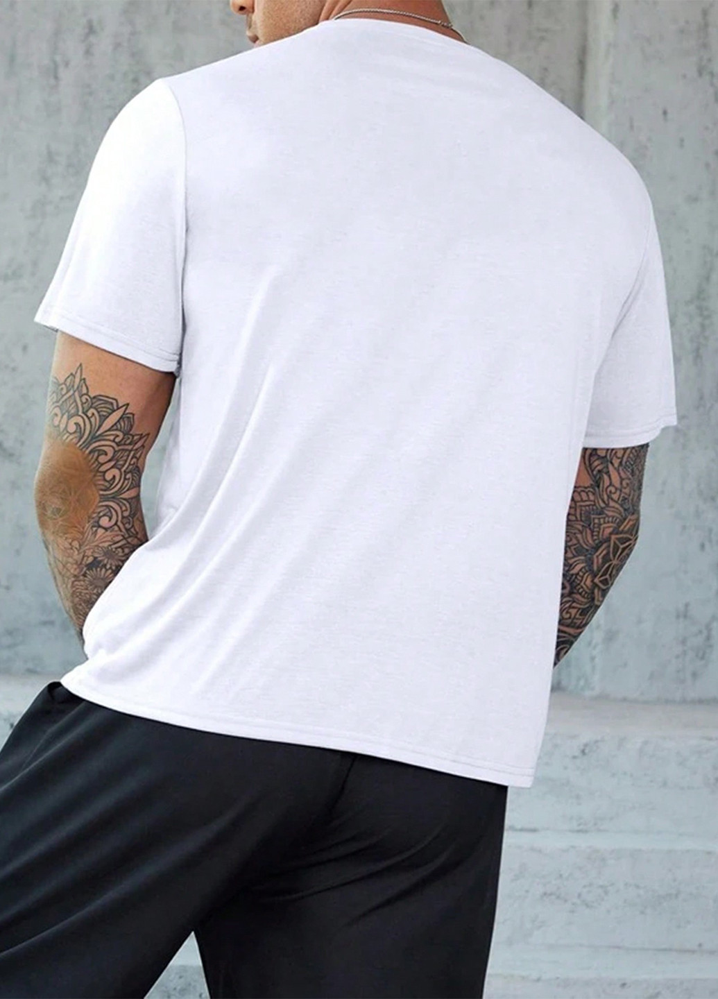 Біла футболка SHEIN