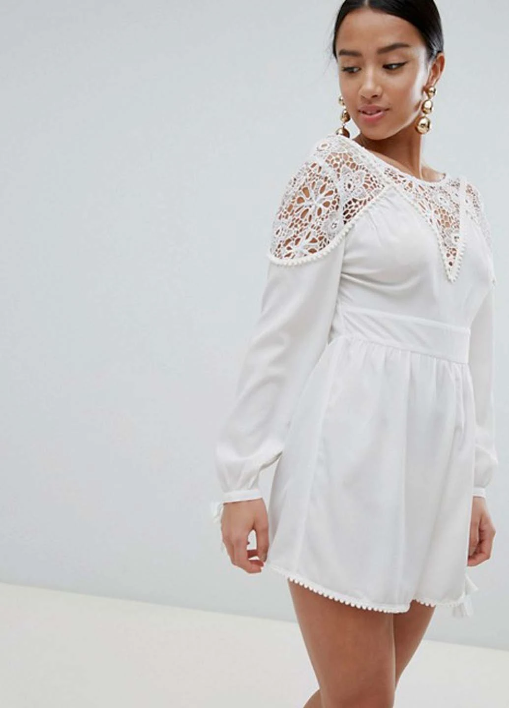 Мереживний комбінезон шортами Asos однотонний білий кежуал