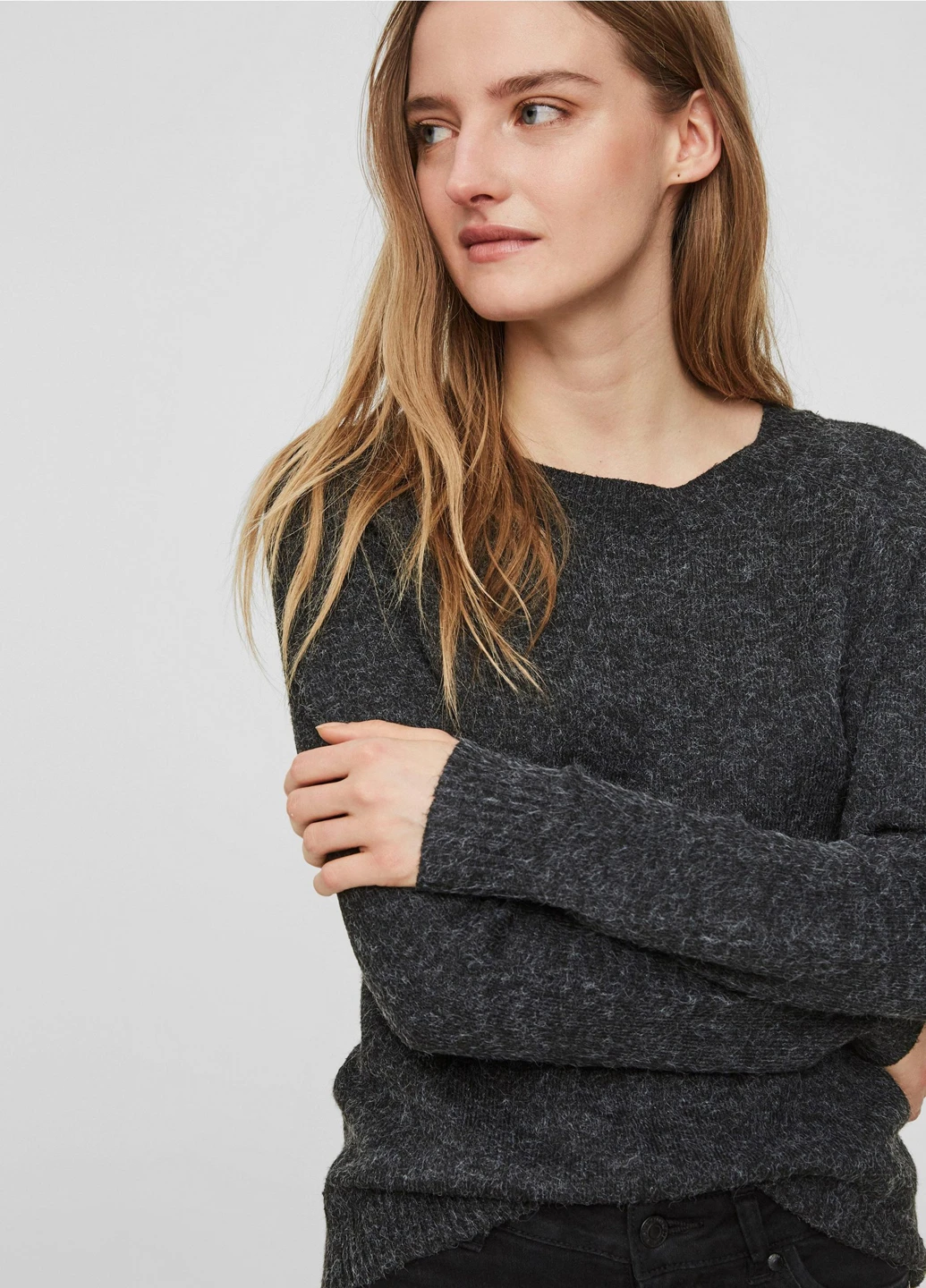 Чорний демісезонний светр Vero Moda