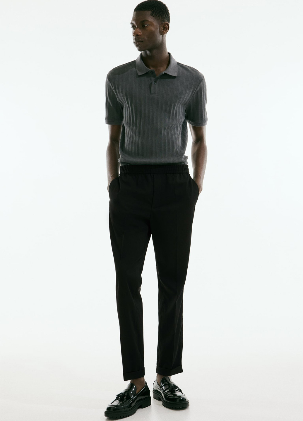 Черные кэжуал демисезонные классические брюки H&M