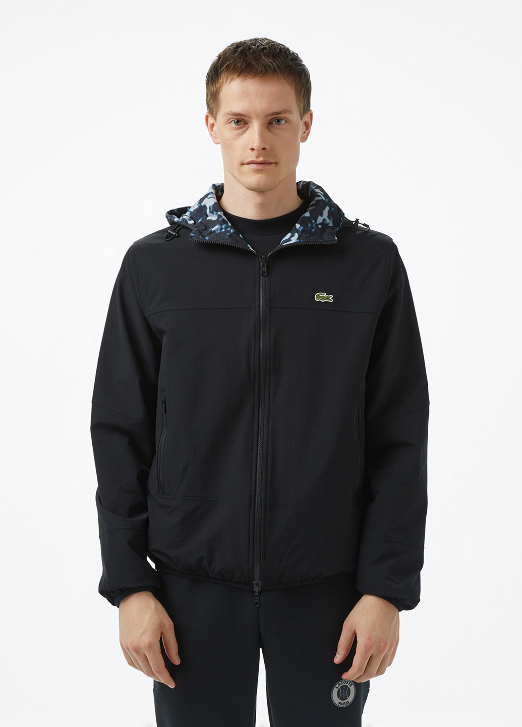Черная демисезонная куртка Lacoste