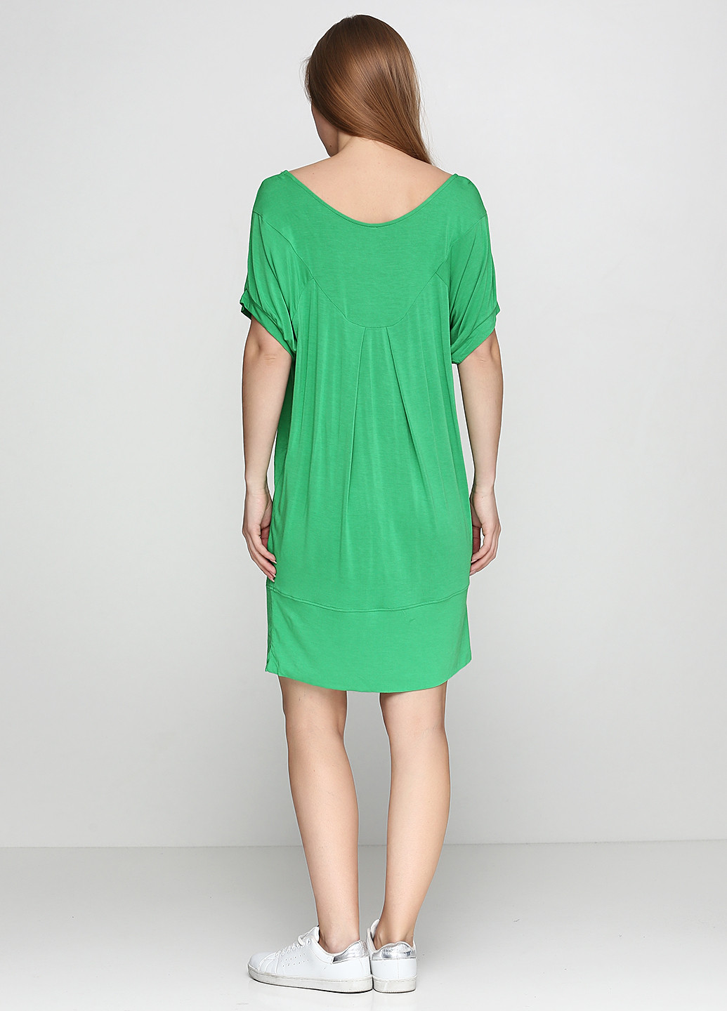 Зеленое кэжуал платье платье-футболка Gaiam однотонное