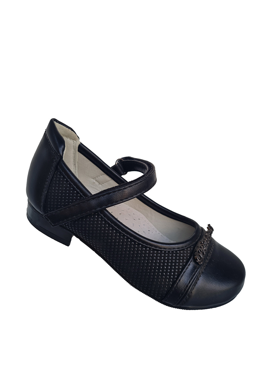 Черные туфли на низком каблуке B & G