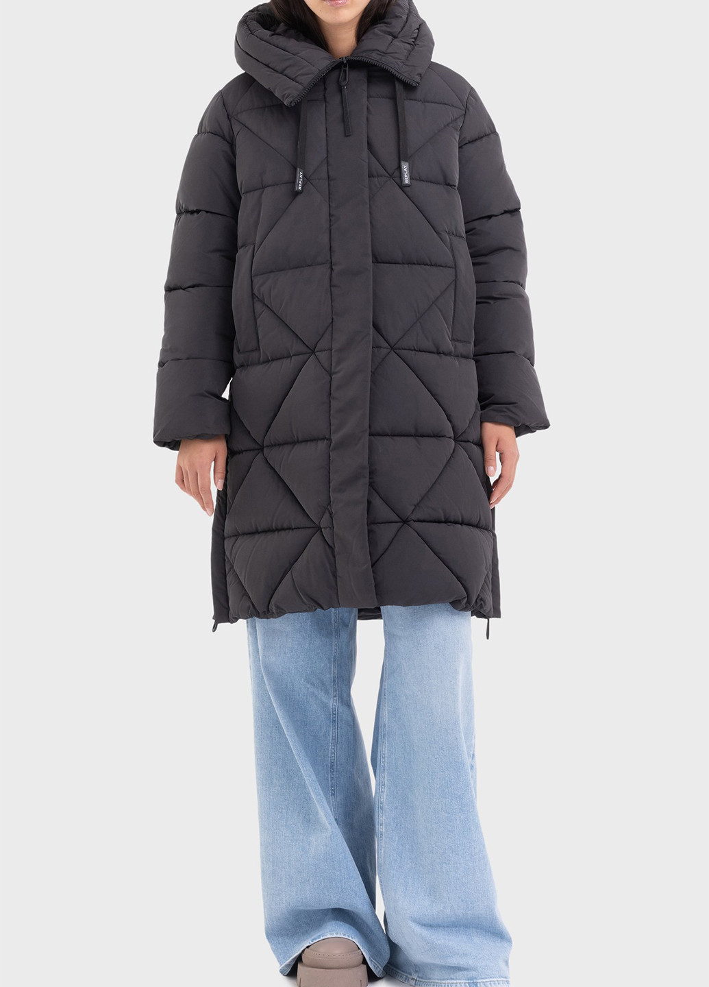 Черная зимняя куртка Replay