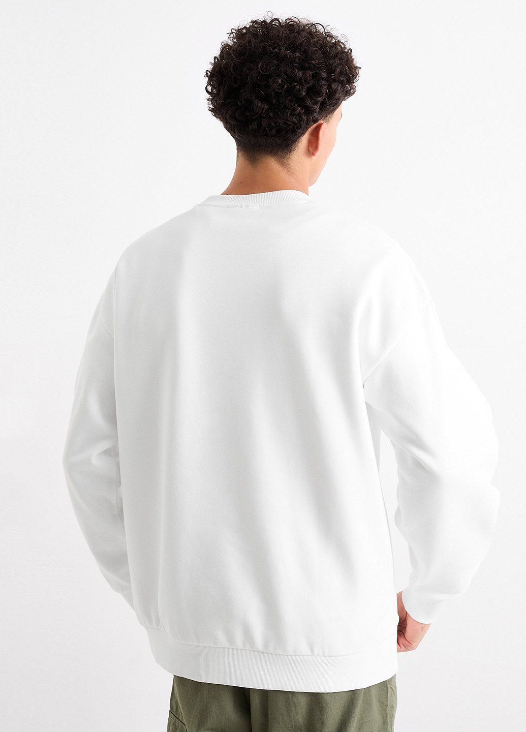 Белый свитшот C&A новогодний без декора (352938963)