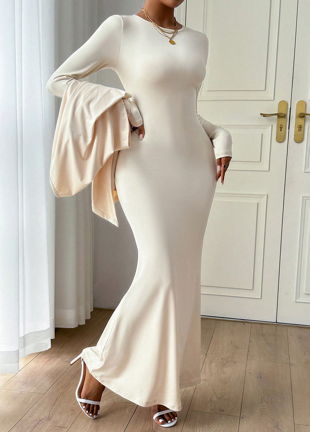 Молочний демісезонний комплект (сукня, накидка) SHEIN