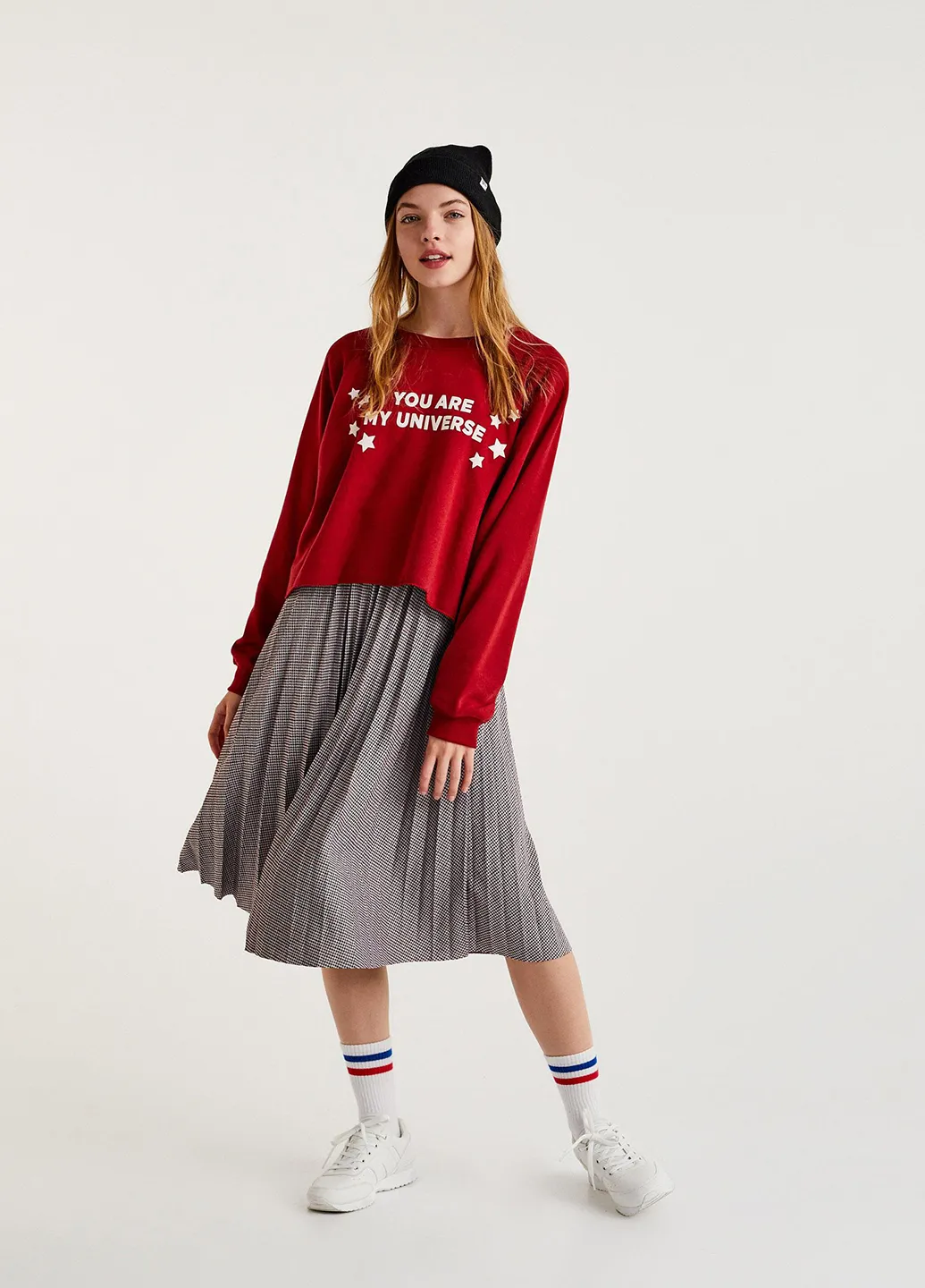 Червоний світшоти Pull & Bear напис без декору (245771364)
