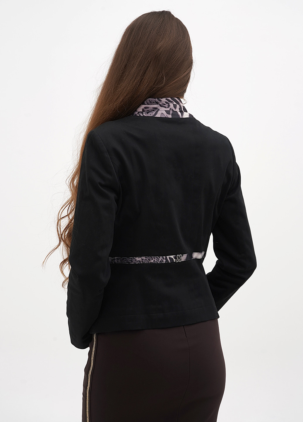 Черный женский жакет Sassofono однотонный - демисезонный