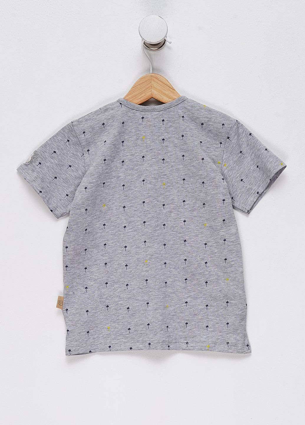 Серая летняя футболка Bellybutton