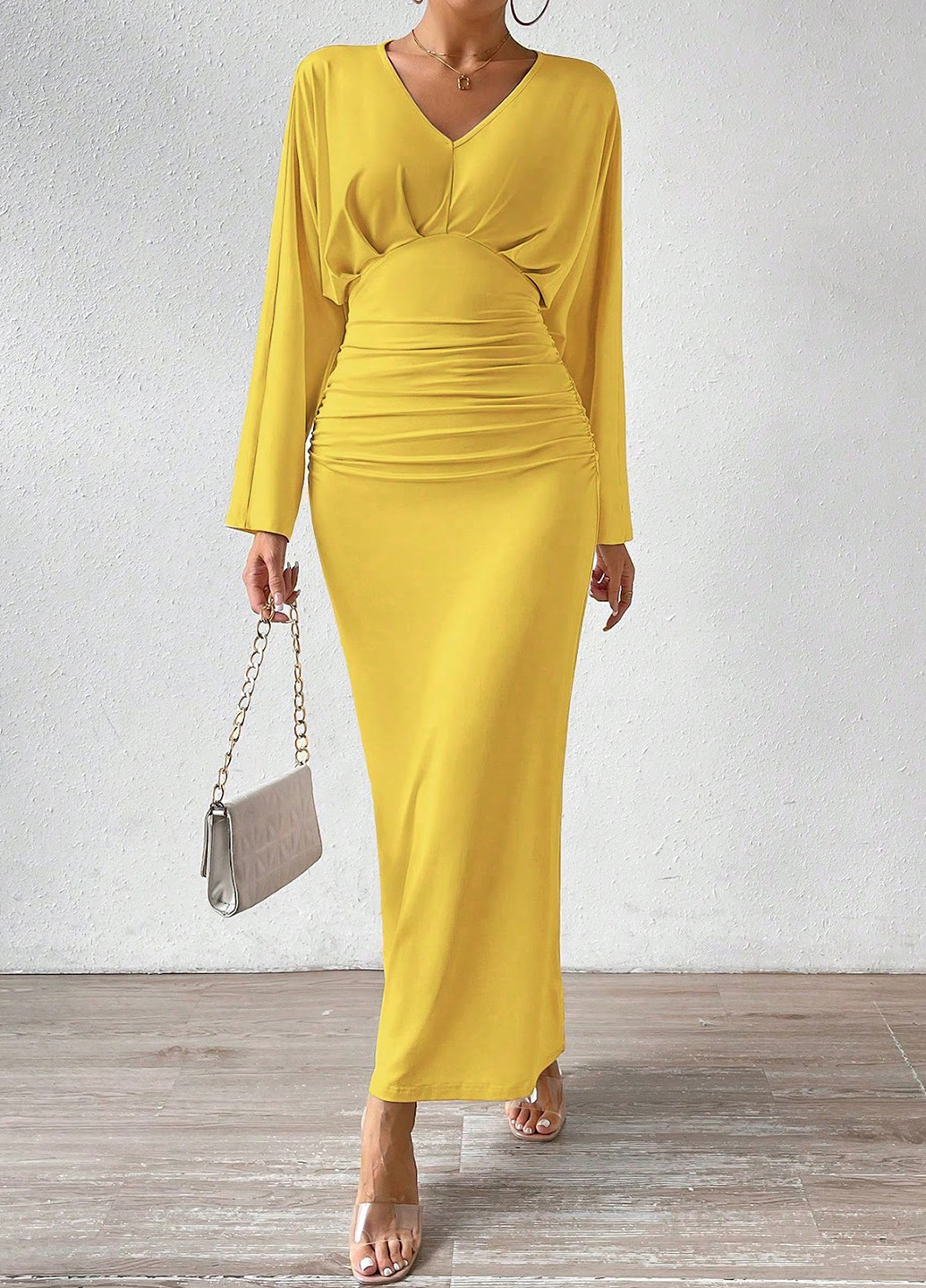 Желтое кэжуал платье силуэтная SHEIN однотонное