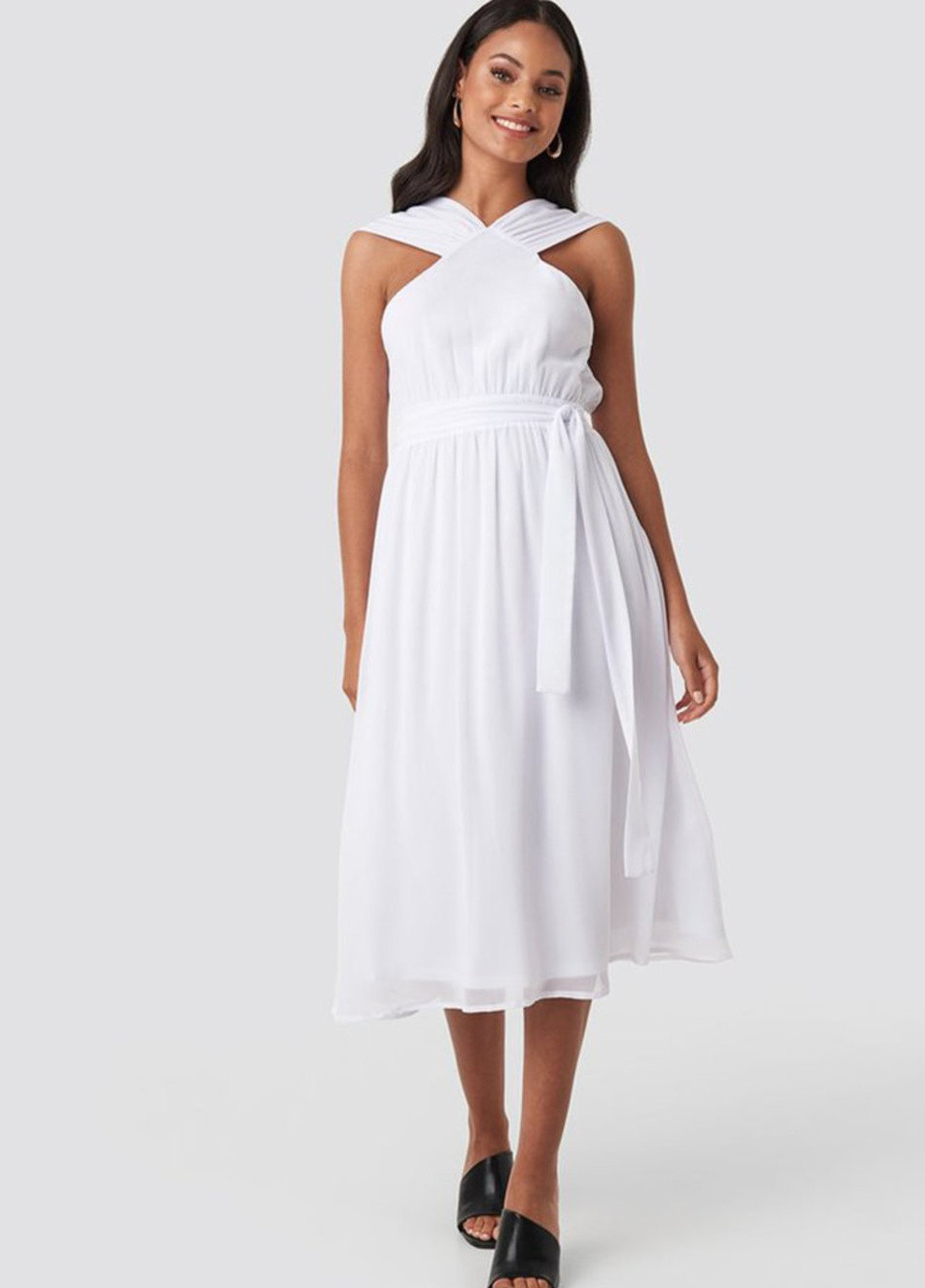 Белое кэжуал платье NA-KD однотонное