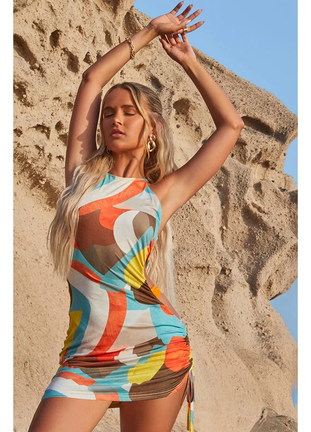 Комбінована кежуал сукня PrettyLittleThing з абстрактним візерунком