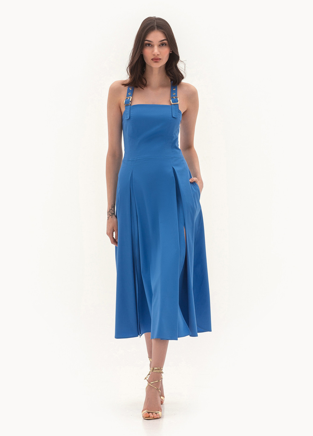 Голубое кэжуал платье клеш BGL однотонное