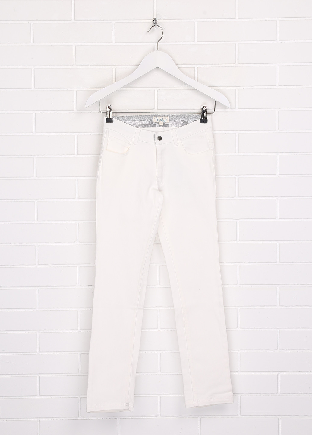 Белые демисезонные зауженные брюки Trasluz