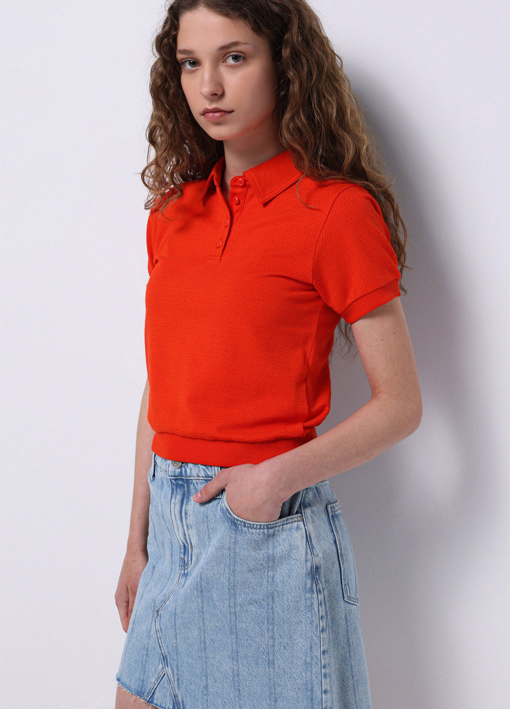 Оранжевая женская футболка-поло Colin's однотонная