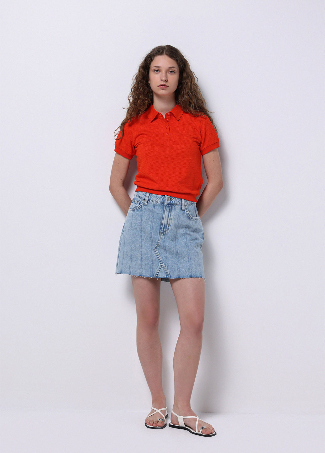 Оранжевая женская футболка-поло Colin's однотонная