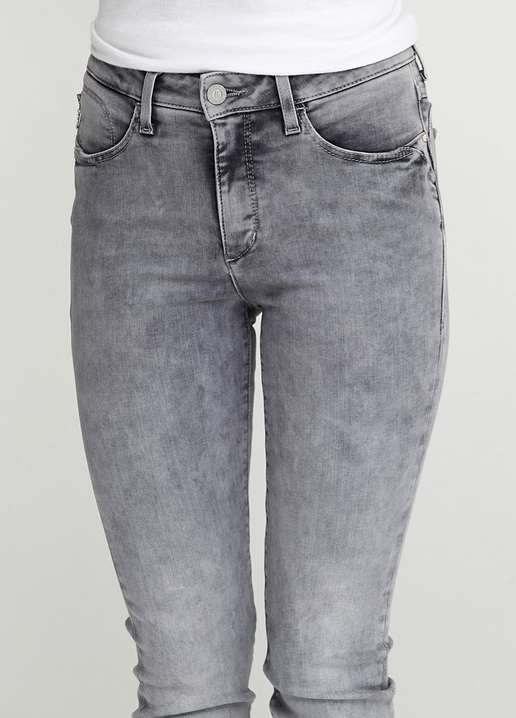 Серые демисезонные зауженные джинсы Bogner