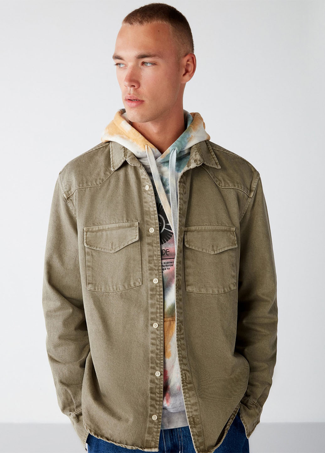 Оливковковая (хаки) джинсовая рубашка однотонная Grimelange