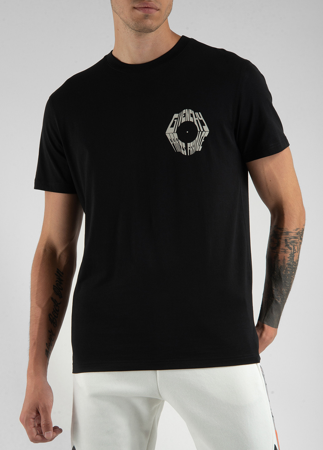Черная футболка Givenchy
