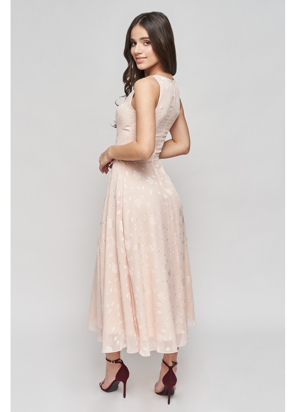 Пудровое коктейльное платье венди клеш, с пышной юбкой BYURSE с цветочным принтом