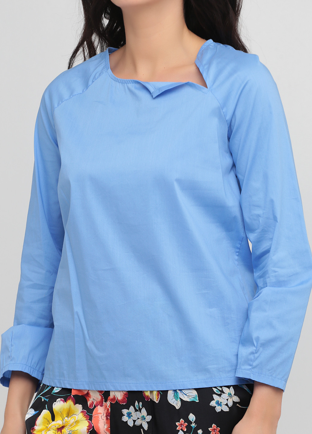 Блакитна демісезонна блуза Peperosa
