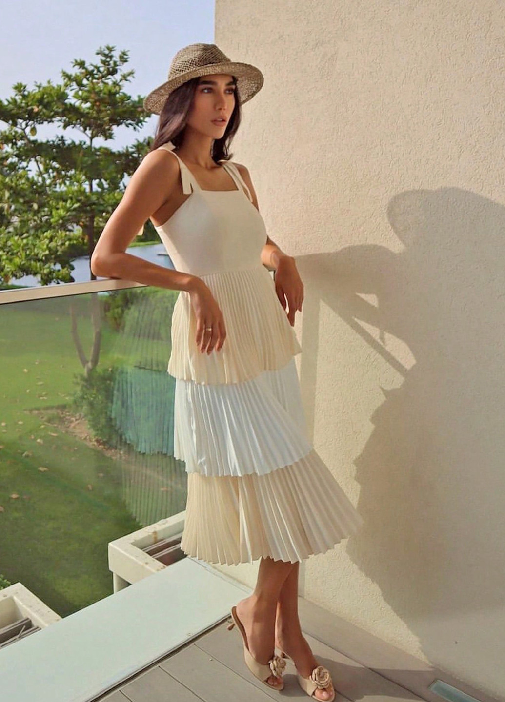 Кремовое праздничный, вечернее, деловое платье с открытой спиной, плиссированное, а-силуэт SHEIN колор блок