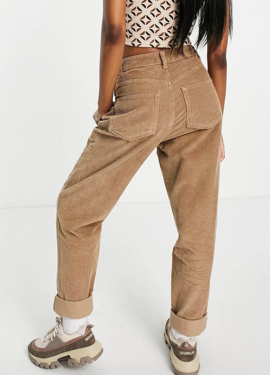 Светло-коричневые кэжуал демисезонные зауженные брюки Asos