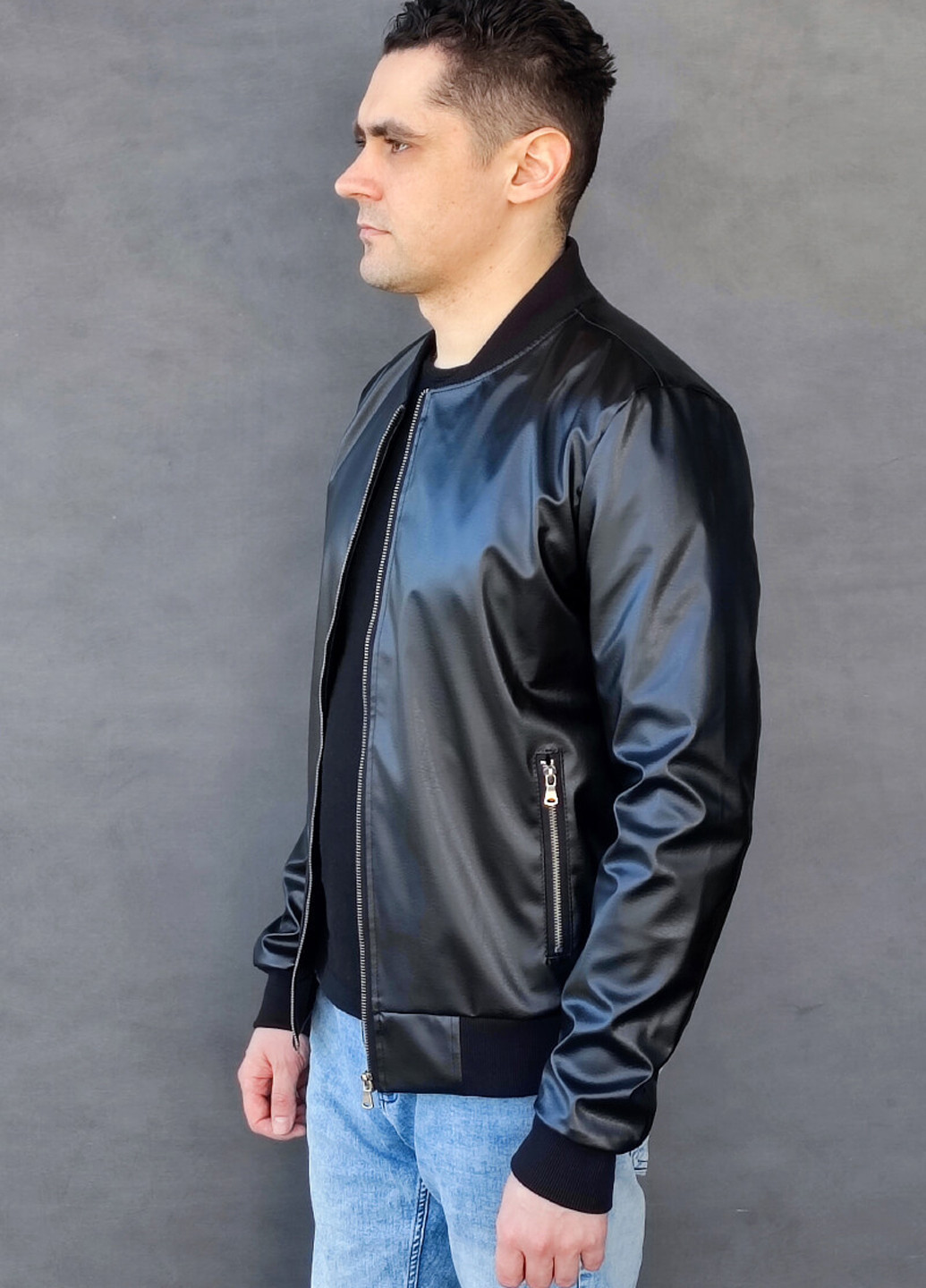 Чорна демісезонна куртка Sun's House