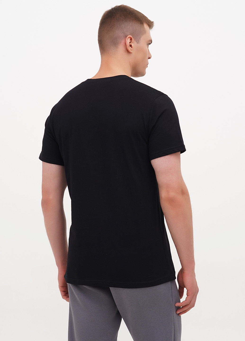 Черная футболка мужская базовая KASTA design