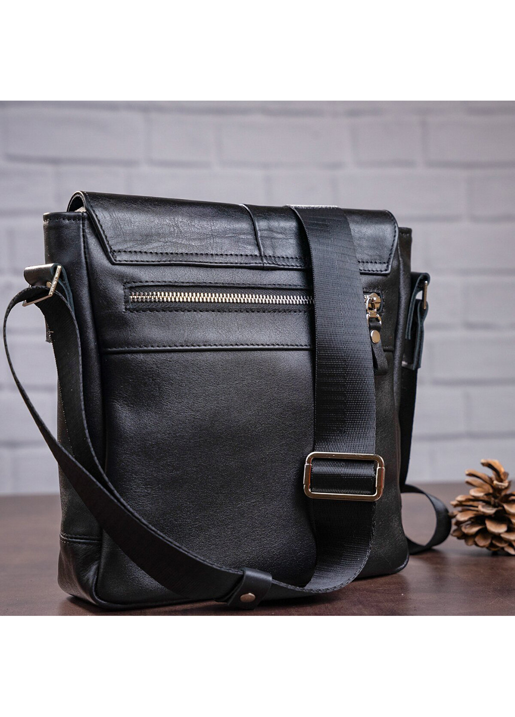 Мужская кожаная сумка 22х21х7,5 см Shvigel (252131372)