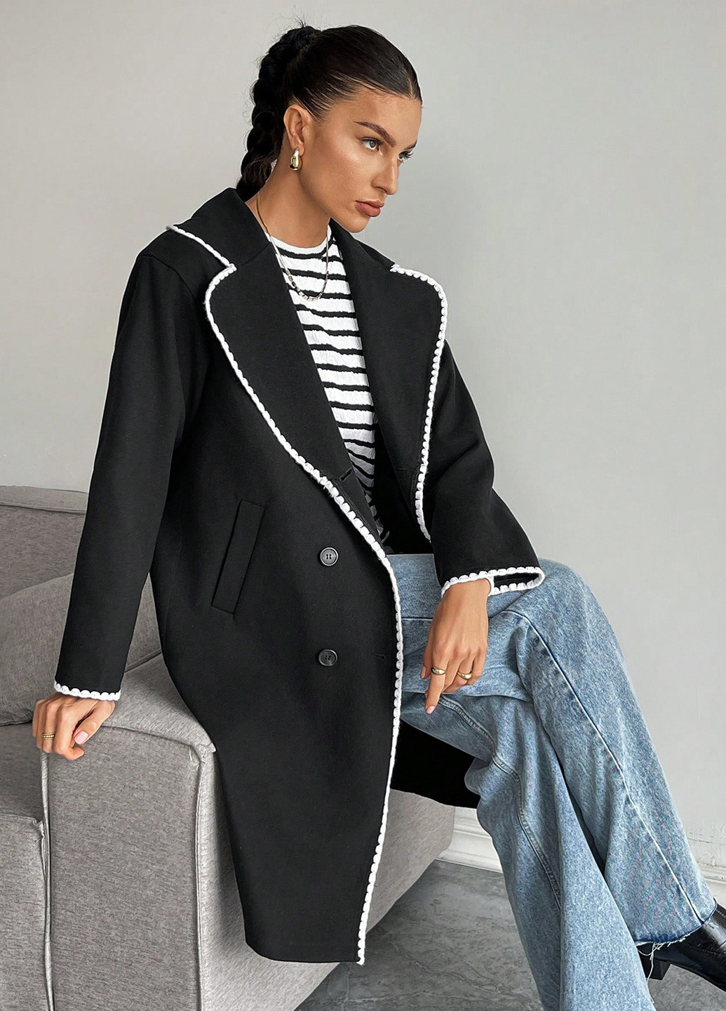 Черно-белое демисезонное Пальто двубортное SHEIN