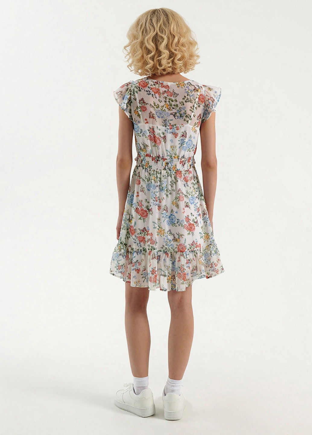 Молочное кэжуал платье клеш House с цветочным принтом