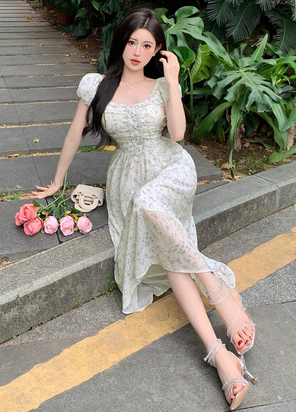 Белое кэжуал платье SHEIN с цветочным принтом