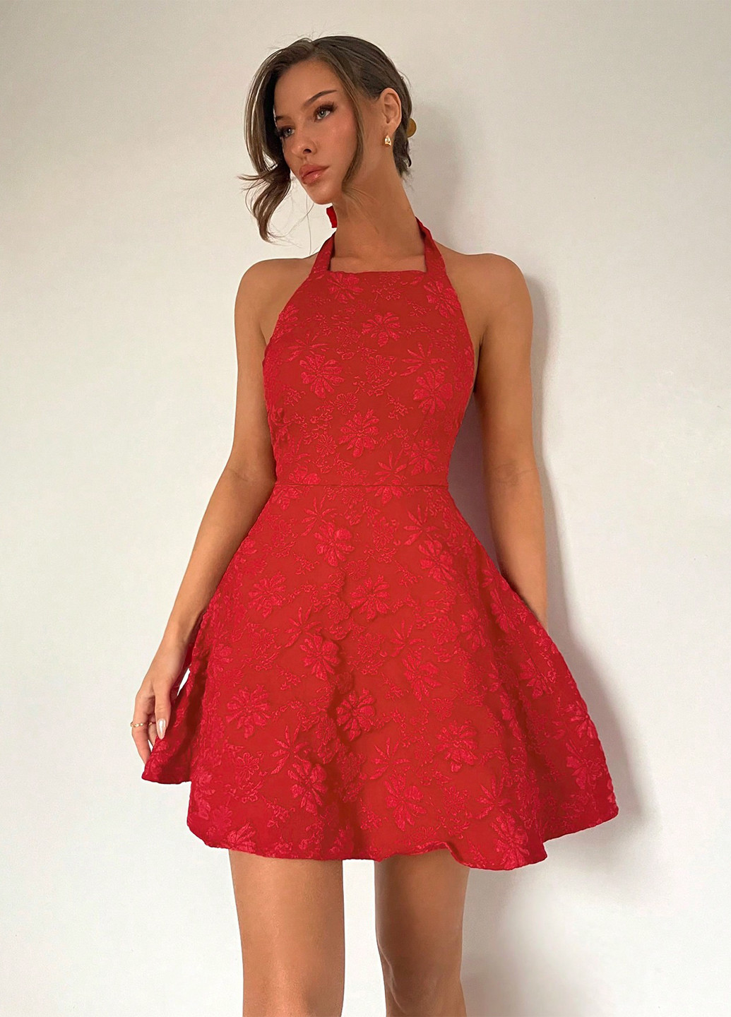 Красное кэжуал платье с открытой спиной SHEIN однотонное